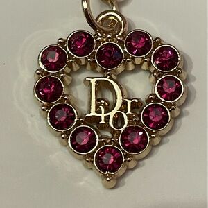 LOW START DIOR RASBERRY PINK CRYSTAL HEART PULL CHARM ON NWOT UNBRANDED GP CHAIN